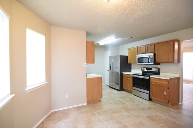 Building Photo - 5012 Acorn Creek Trail