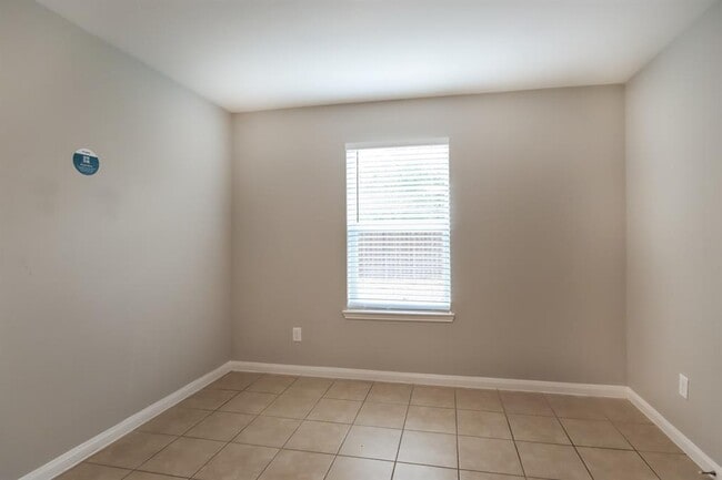 Building Photo - 20538 Marker Ridge Dr
