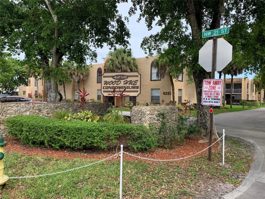 Primary Photo - 4210 NW 21st St