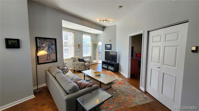 Foto del edificio - 475 W 12th Ave