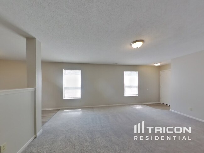 Foto del edificio - 3423 Summer Breeze Cir