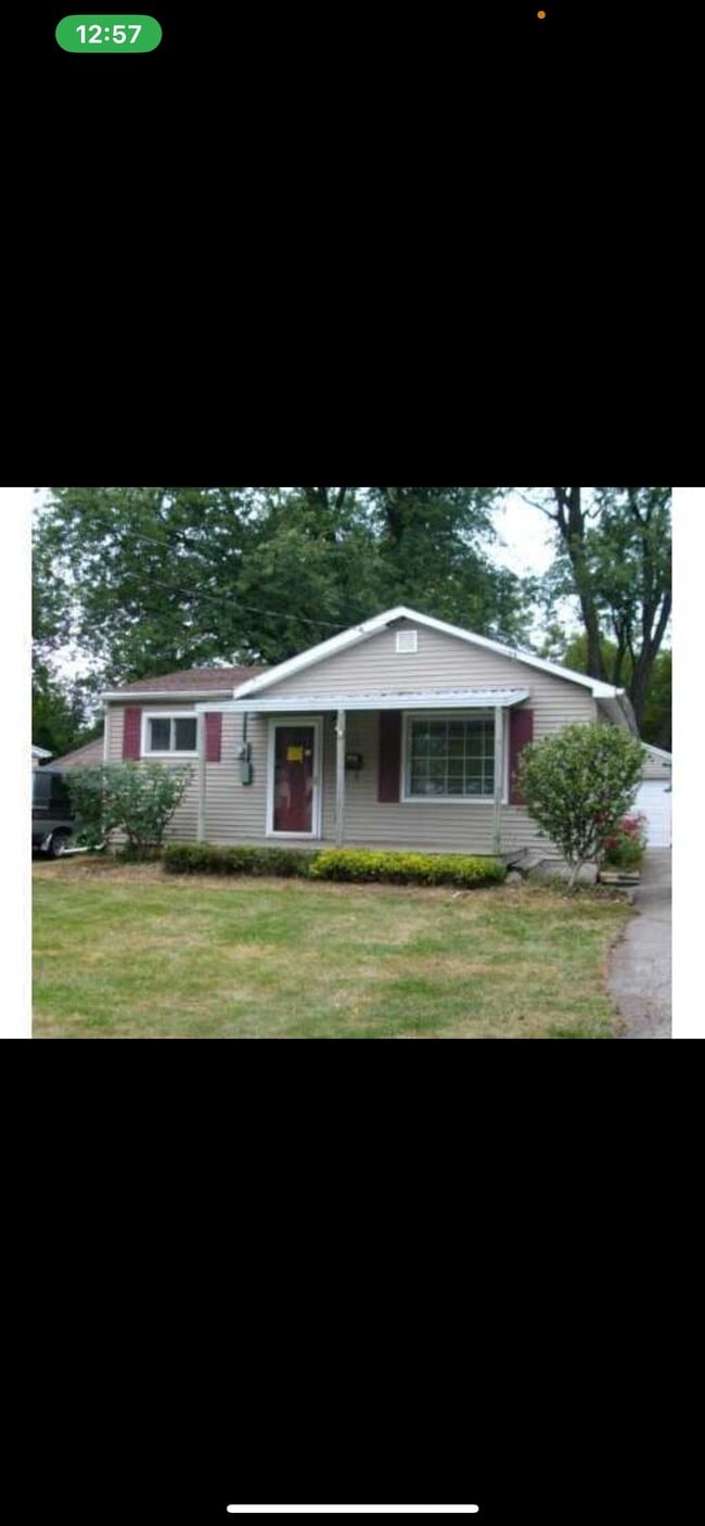 Photo - 125 E Rouse St House