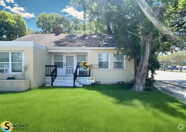 Building Photo - 1143 Old Hickory Rd