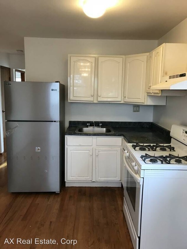 Foto principal - 66 Oak St