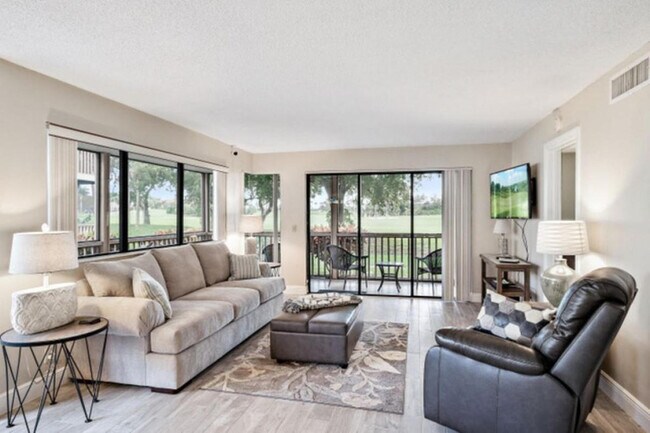 Foto del edificio - 434 Brackenwood Ln S
