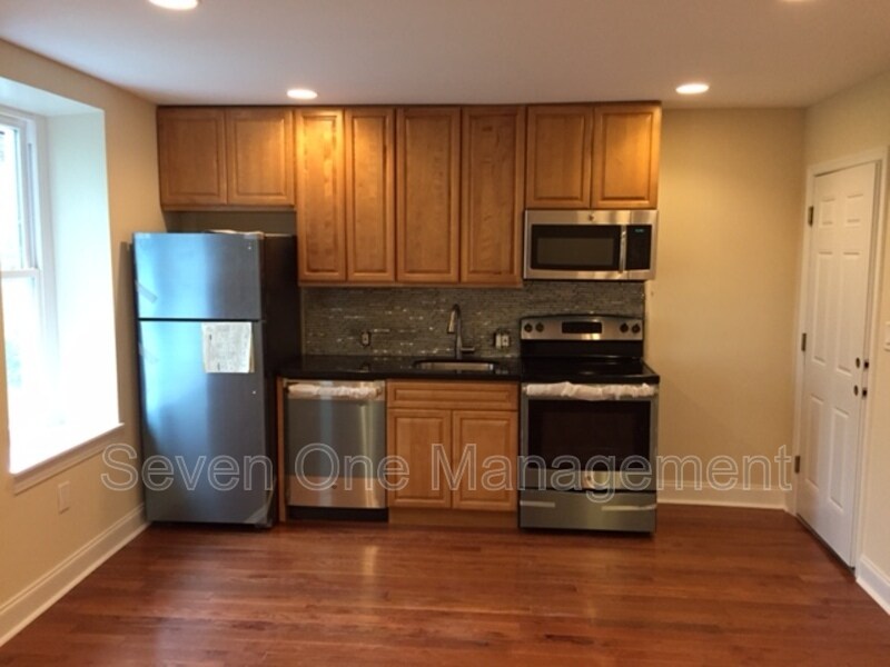 Photo - 6066 Ridge Ave - 3F