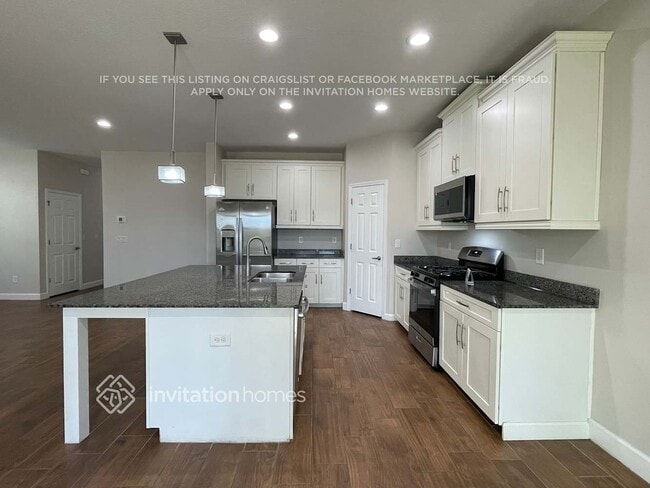 Foto del edificio - 6524 Salt Creek Ave