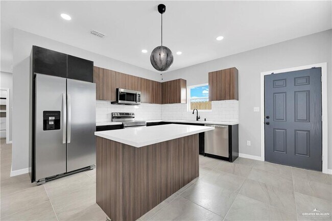 Foto del edificio - 5604 Ozark Ave