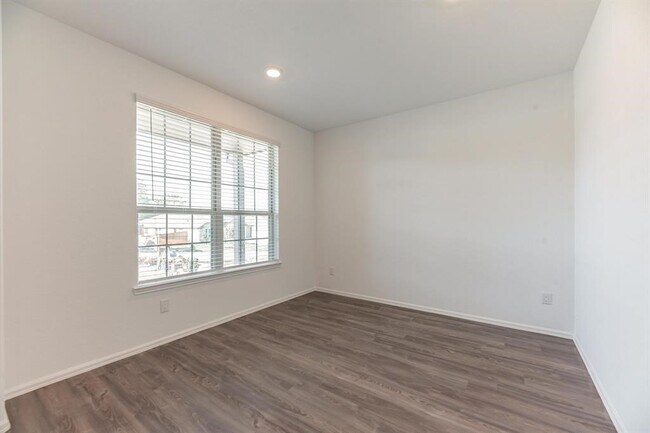 Foto del edificio - 6016 Heritage Creek Ln