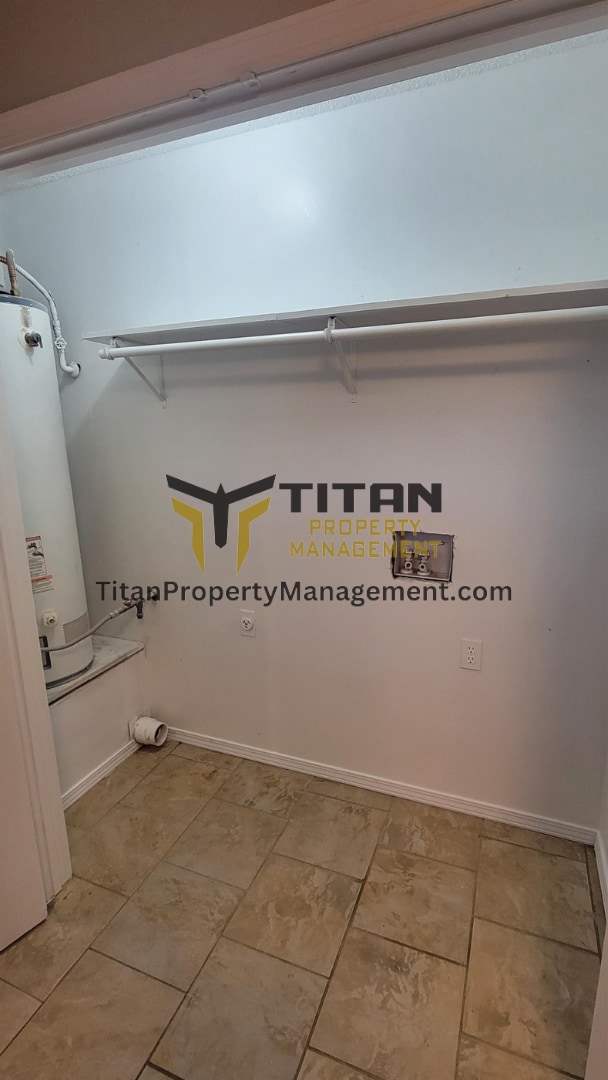 Building Photo - Remodeled 2Bed/1Bath Apartment