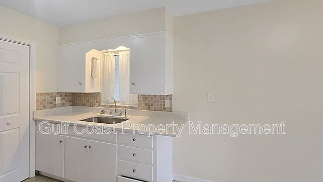 Foto del edificio - 1604 8th Ave W