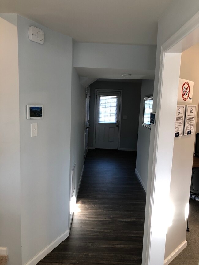 Hallway To Back Door - 5202 Austin Knoll Ct