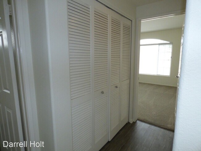 Building Photo - 2 br, 2 bath House - 8587 Via Mallorca Unit B