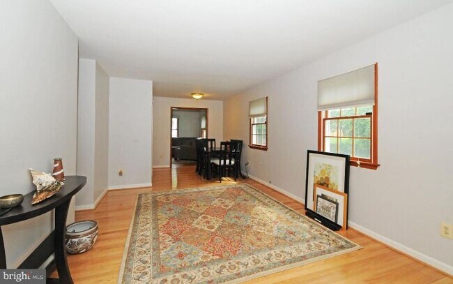 Foto del edificio - 1911 Hileman Rd