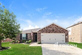 Building Photo - 1636 Vernon Dr