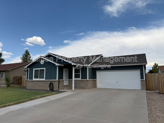 Building Photo - 464 Tara Dr