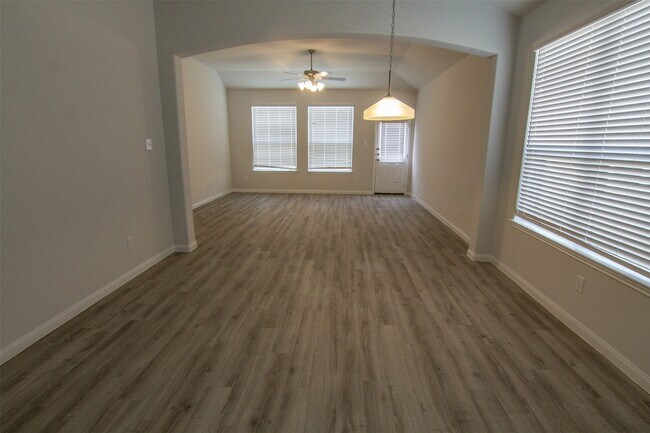 Foto del edificio - 17218 Cory Cornel Ln