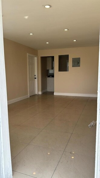 Foto del edificio - 3734 Avenue S