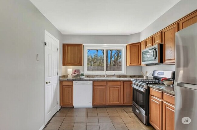 Foto del edificio - 704 Greenbriar Ln