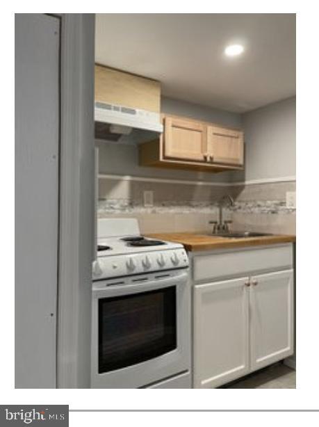 Foto del edificio - 5611-UNIT Gainor Rd