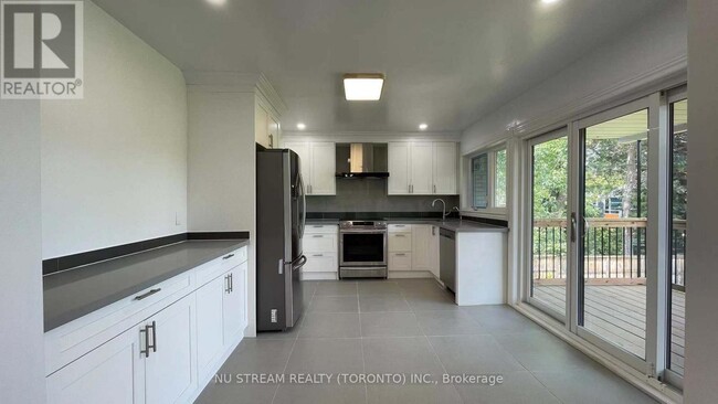 Building Photo - 22 Sutcliffe Dr
