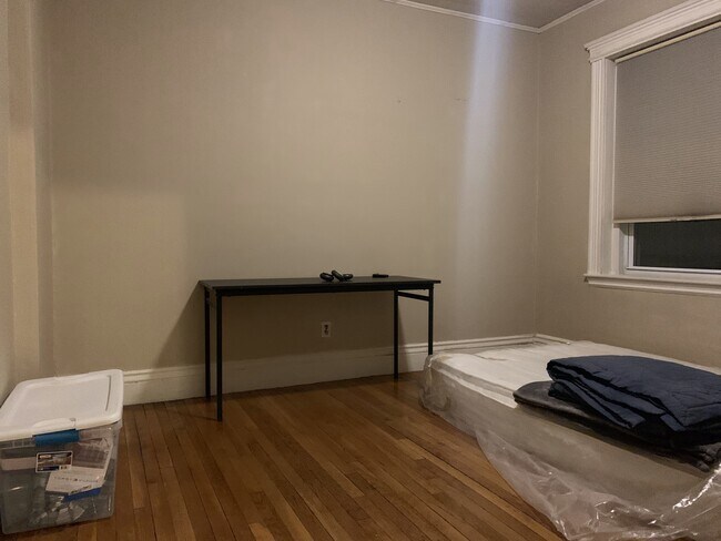 Building Photo - 52 Charlesgate E