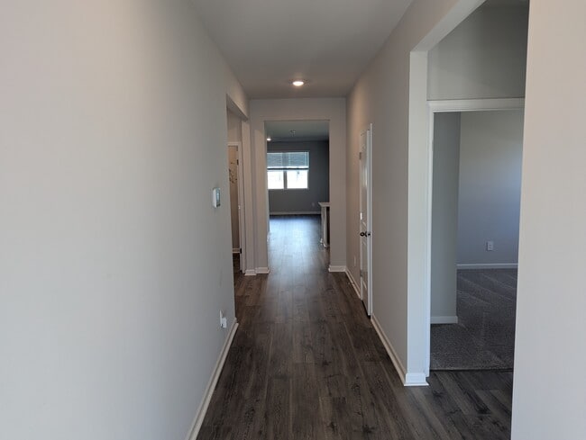 Foto del edificio - 1017 Midpoint Ln