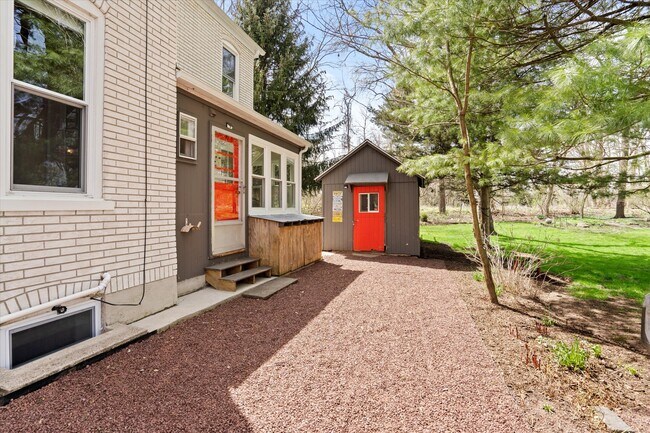 Foto del edificio - 265 N Union St