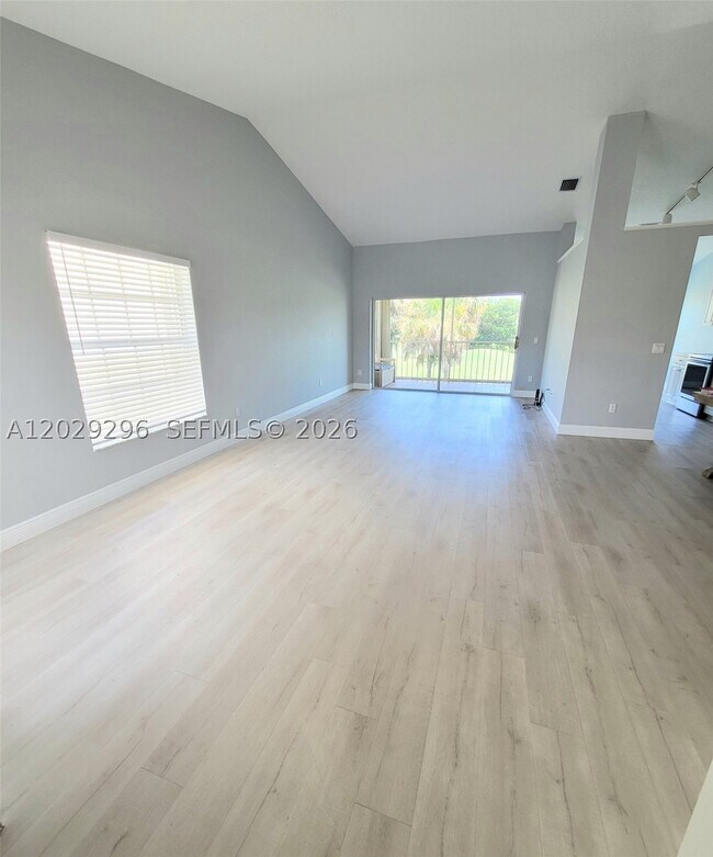 Building Photo - 17317 Boca Club Blvd