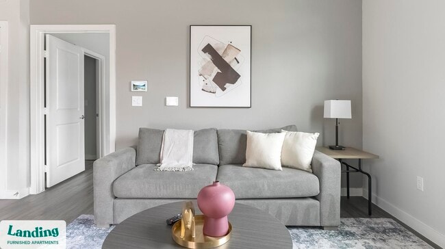 Foto del edificio - 8200 Clarksprings Dr