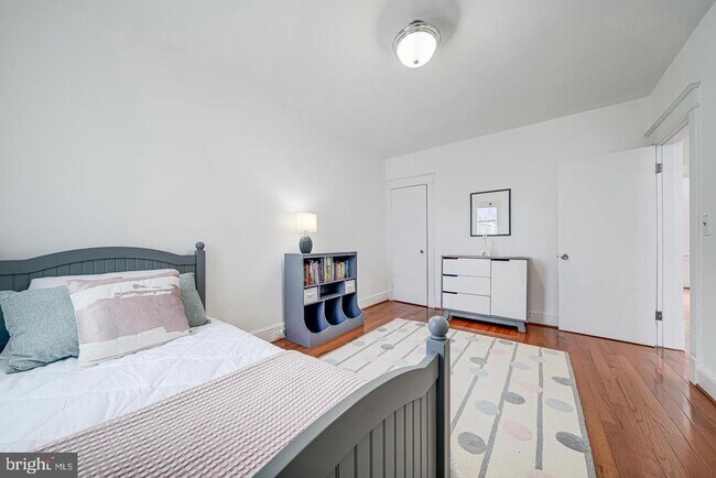Foto del edificio - 4823 9th St NW