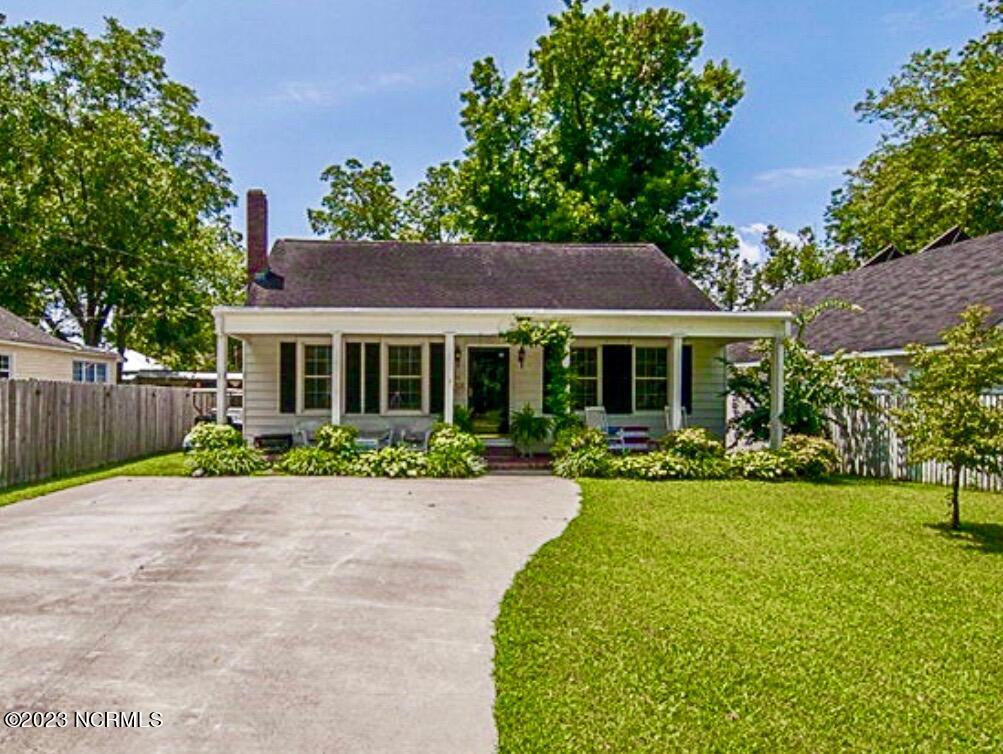 113 E 12th St, Washington, NC 27889 House Rental in Washington, NC