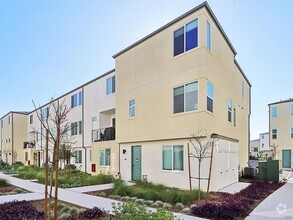 Building Photo - 5460 Shorefront Dr
