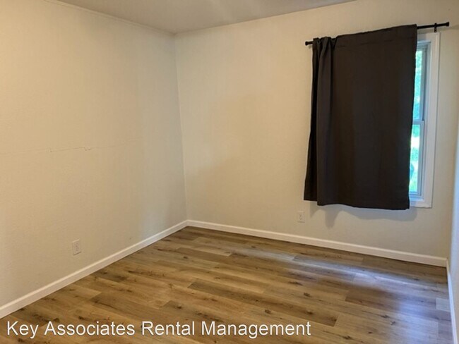 Foto del edificio - 3 br, 2 bath House - 2725 SW Gage