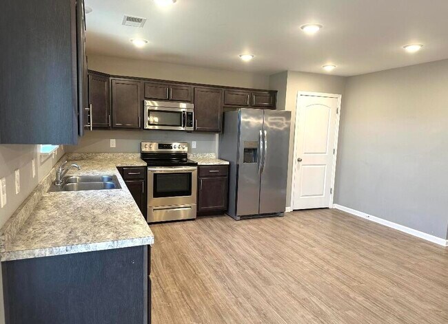 Foto del edificio - 2601 Hailey Rose Way