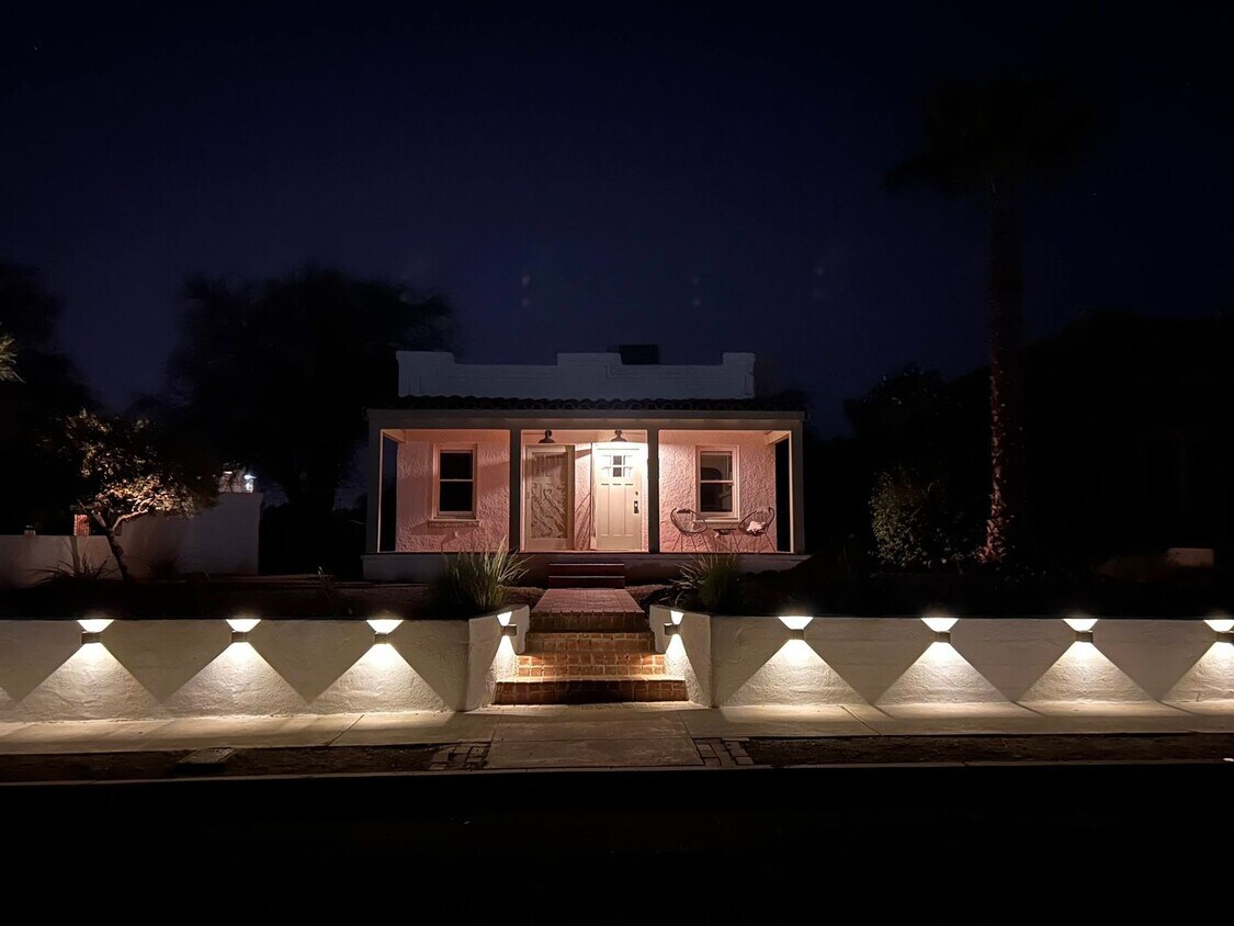 Primary Photo - Charming 4BR/2BA Vintage Home in Historic ...
