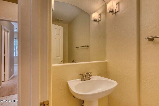 Foto del edificio - 5239 E Patrick Ln