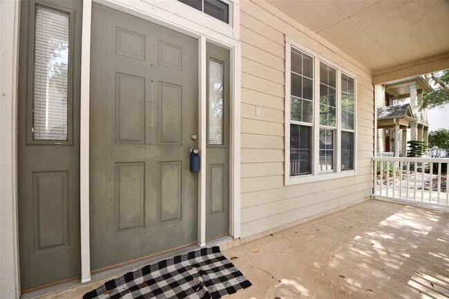 Foto del edificio - 9731 Coyote Creek Dr