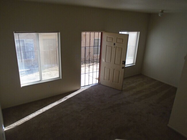 Building Photo - FORTIER ST 3221 UNIT A-D