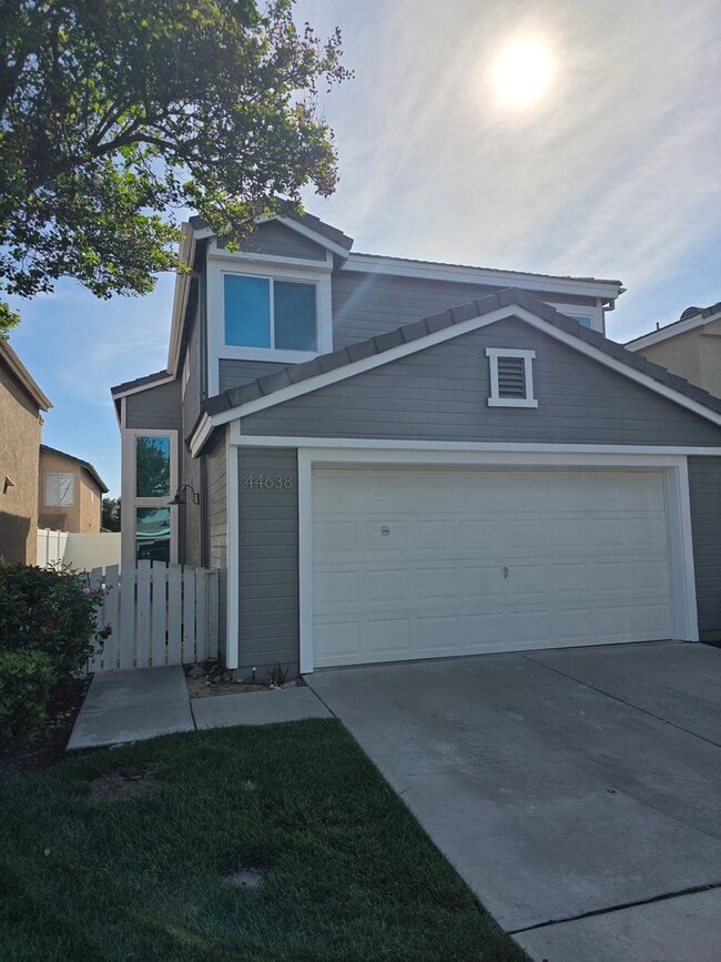 Building Photo - 44638 Arbor Ln