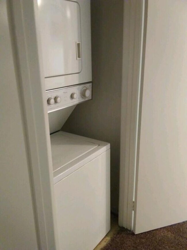 Foto del edificio - 1 bedroom Condo in Great North San Bernard...
