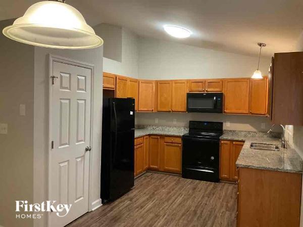 Building Photo - 965 Buckhorn Ct