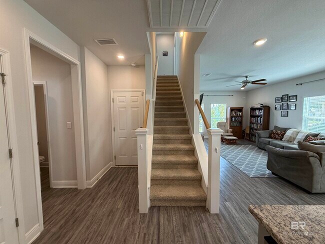 Foto del edificio - 24393 Alydar Lp