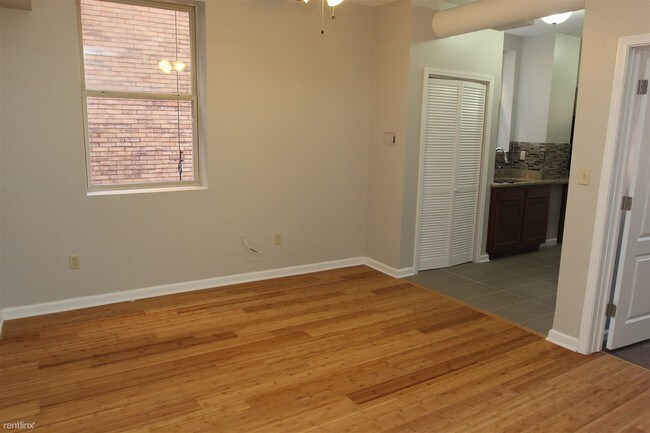 Foto del edificio - 316 Melwood Ave