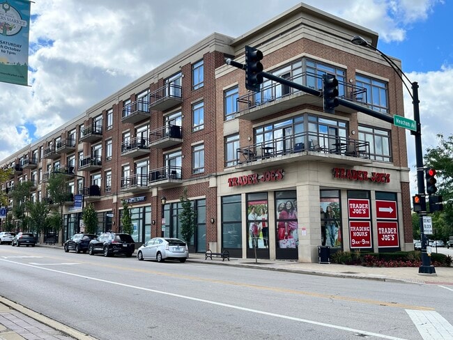 Building Photo - 170 N Northwest Hwy