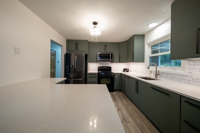 Building Photo - 12717 Pheasant Run
