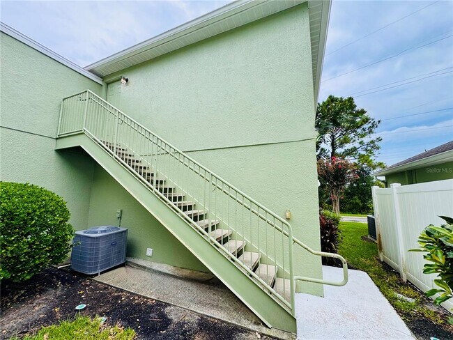 Foto del edificio - 14408 Clarkson Dr