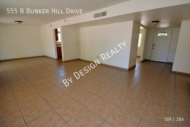 Foto del edificio - Eastside 3 Bed 2 Bath with A/C, 2 Car Gara...