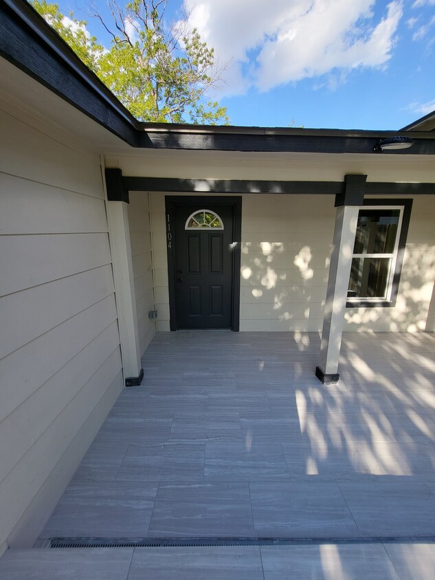 Photo - 2417 Castroville Rd (San Antonio, TX)