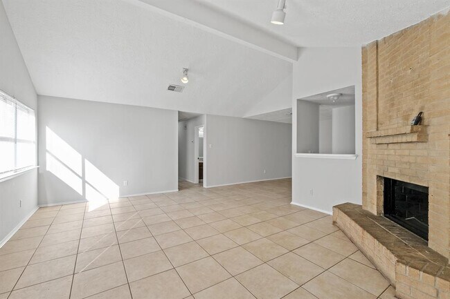 Foto del edificio - 5420 Ridge Wind Ln